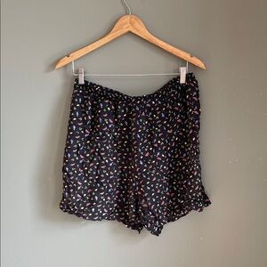 Vintage Black Fruit Print Short